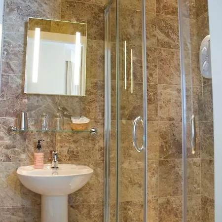 Pensionat The Selomar 4*