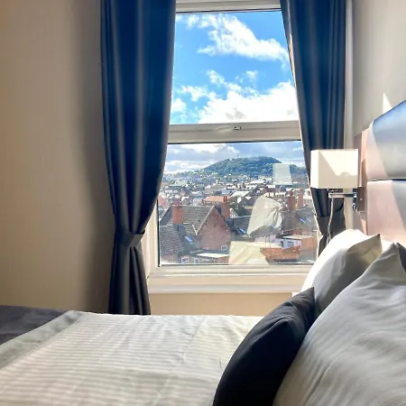 The Selomar 스카버러